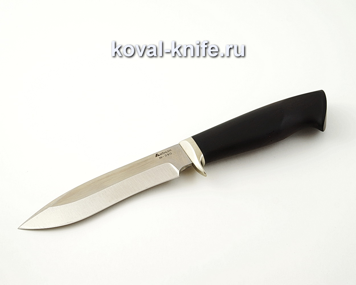 Нож Орлан из порошковой стали М390 с рукоятью из черного граба, гарда мельхиор A527