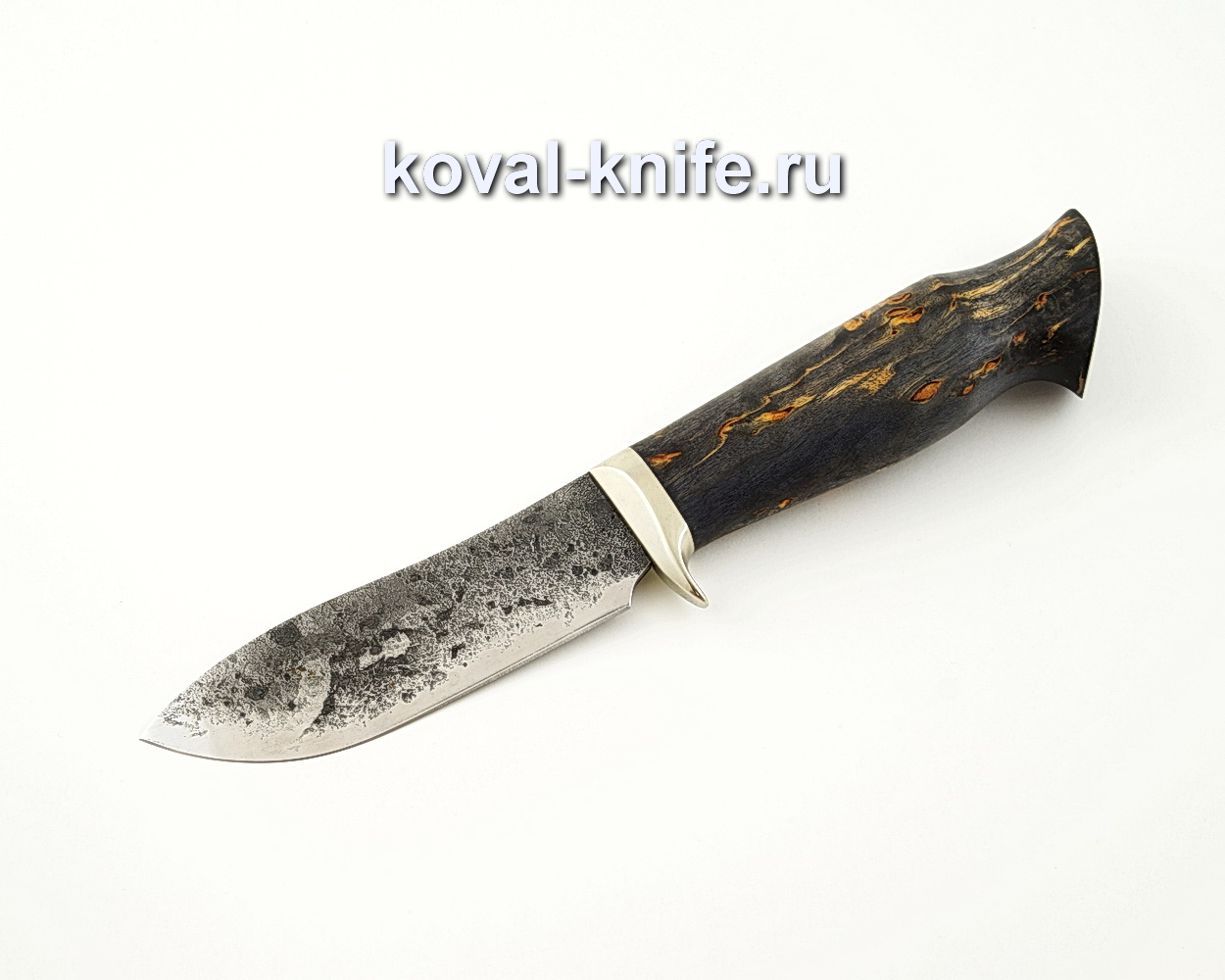 Нож Кабан из кованой стали 9ХС с рукоятью из стабилизированной карельской березы, гарда мельхиор A533